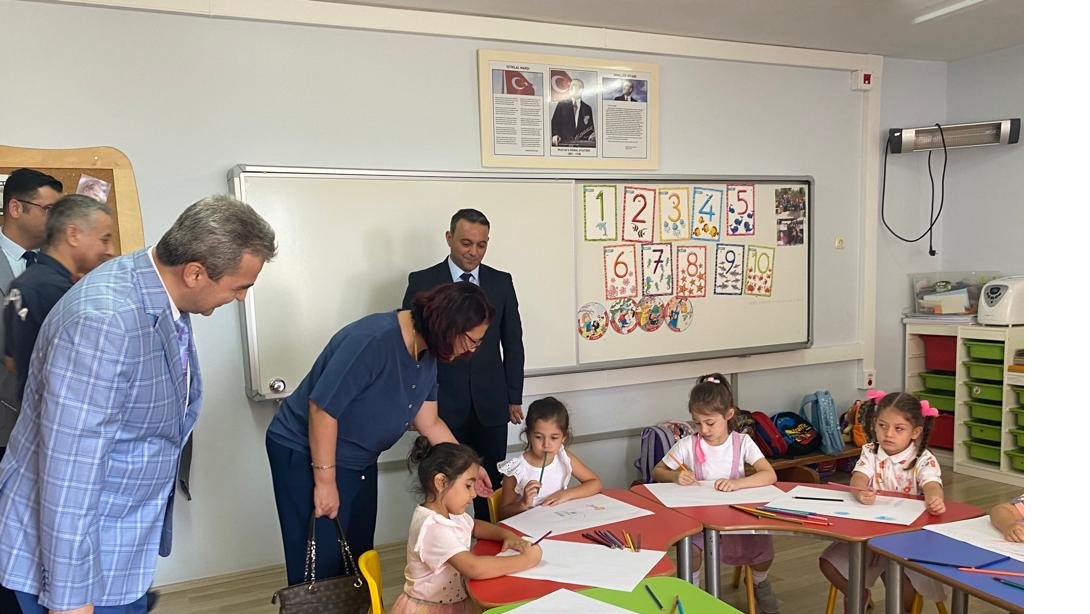2023 - 2024 Eğitim - Öğretim Yılı İlköğretim Haftası Kutlama Programı Osmanbükü  Ekrem ÇİFTÇİ İlkokulu'nda Gerçekleştirildi.