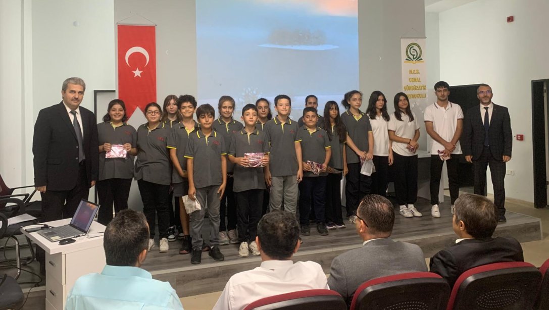 Mevlid-i Nebi Haftası İlçemiz Cemal Gürbüz Atik Ortaokulunda düzenlenen çeşitli etkinliklerle kutlandı. 